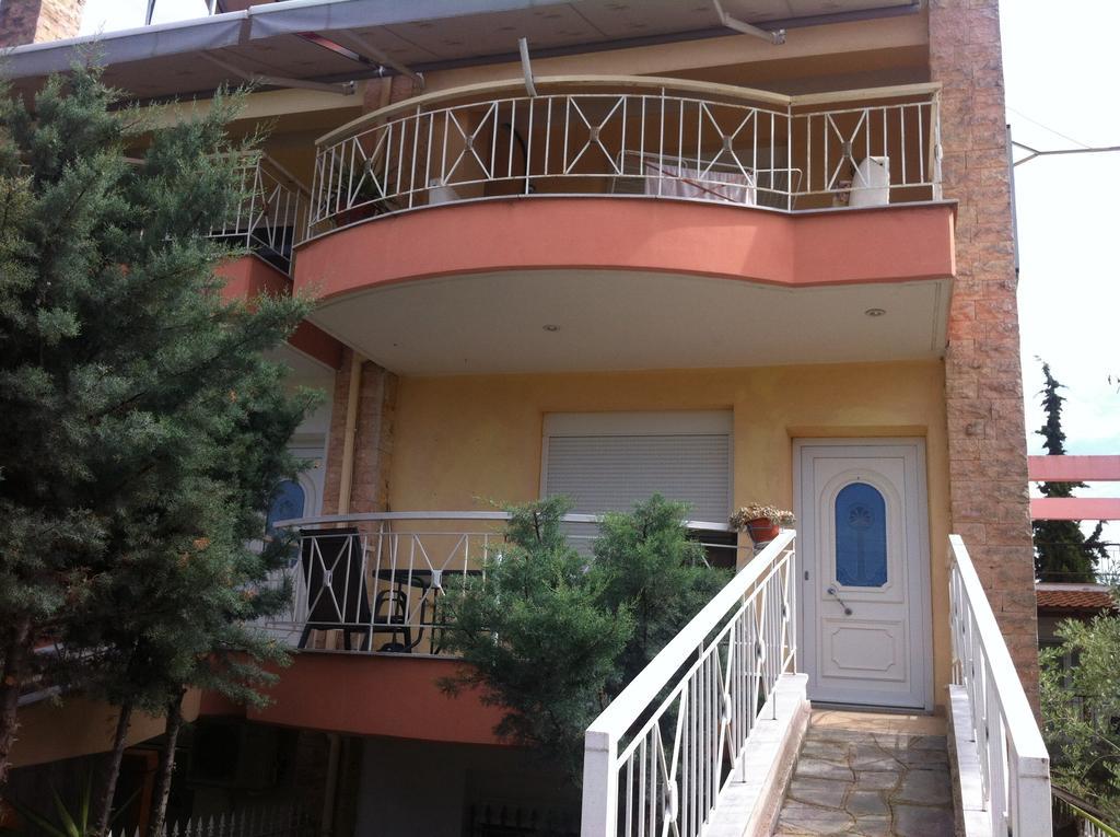 Roses Apartments Nea Michaniona Buitenkant foto